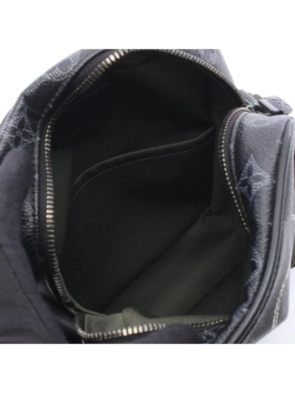 Louis Vuitton Shoulder Bag Danube PM Vivienne Leather